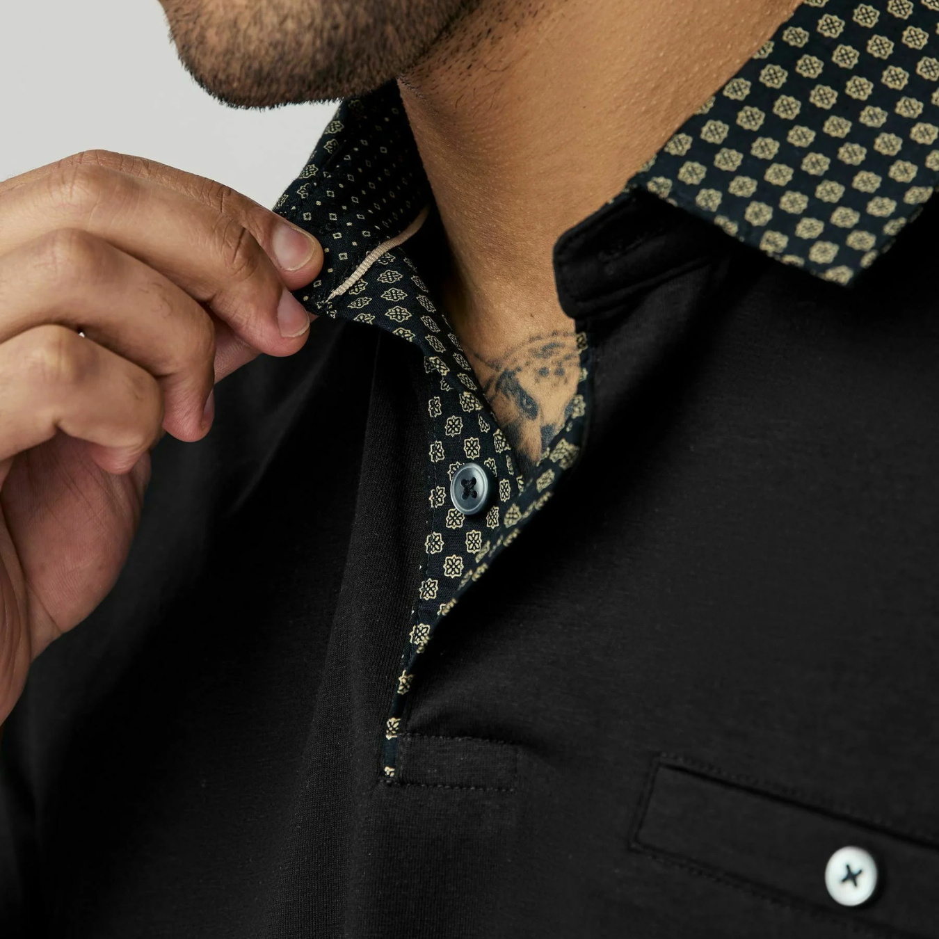 Kit 5 Camisas Polo Monocromático Neutro